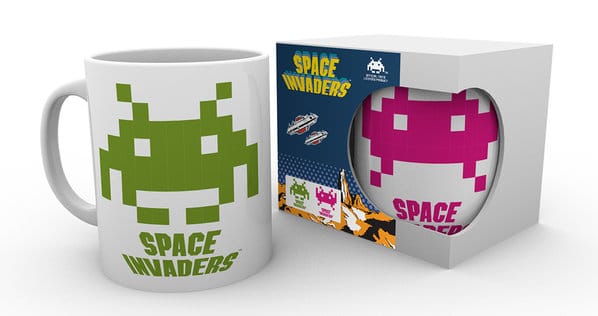 MG1656 Space Invaders Crab Mug b.jpg